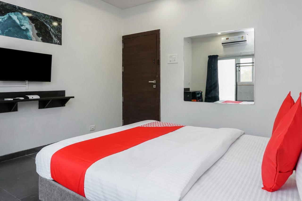 Oyo 16832 Hotel I Suite 2 Mangvadi Exterior photo